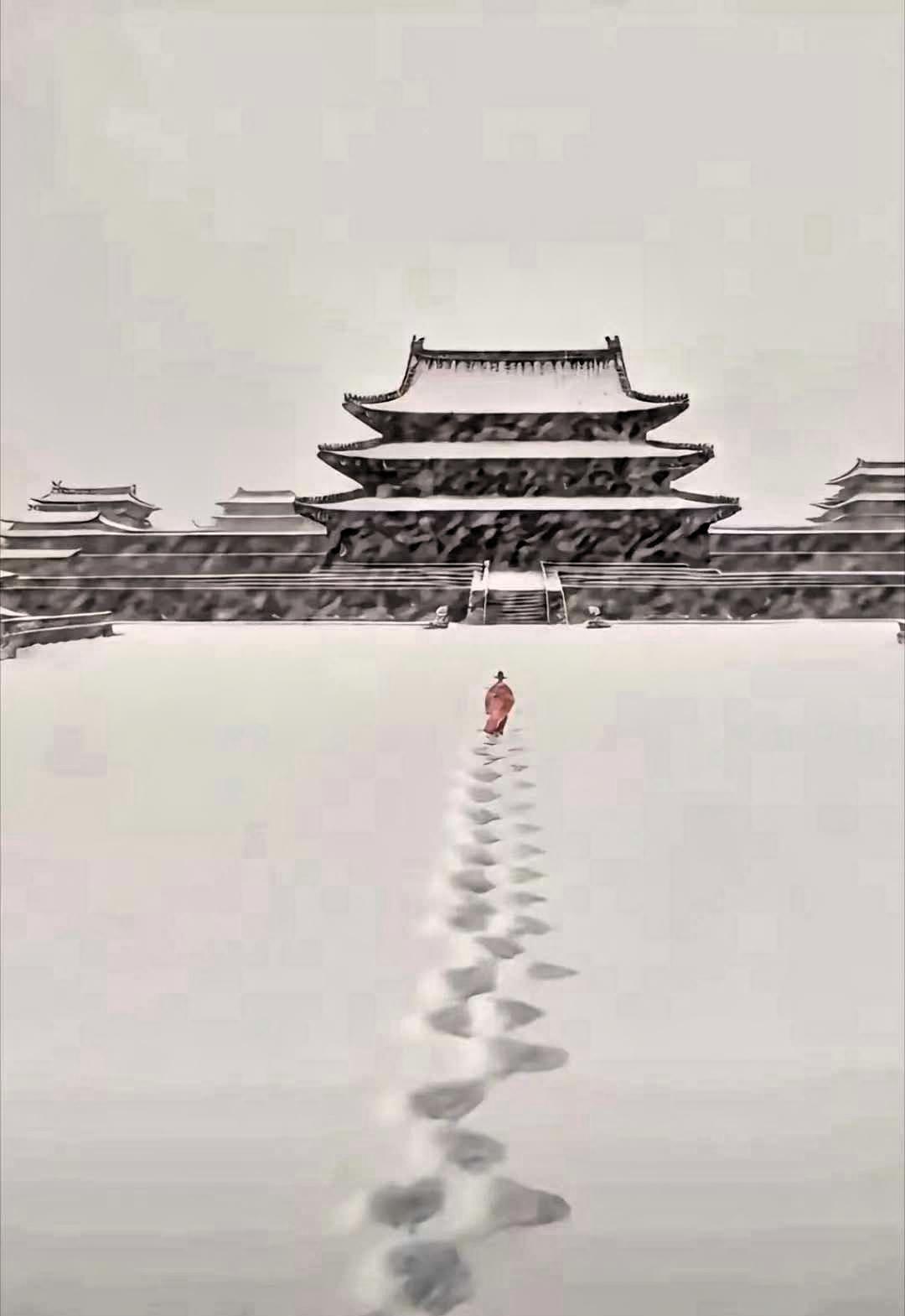 我发现胡歌的⼀个⽞学，只要是胡歌的戏，不管是电影还是电视剧，最后他基本演啥都