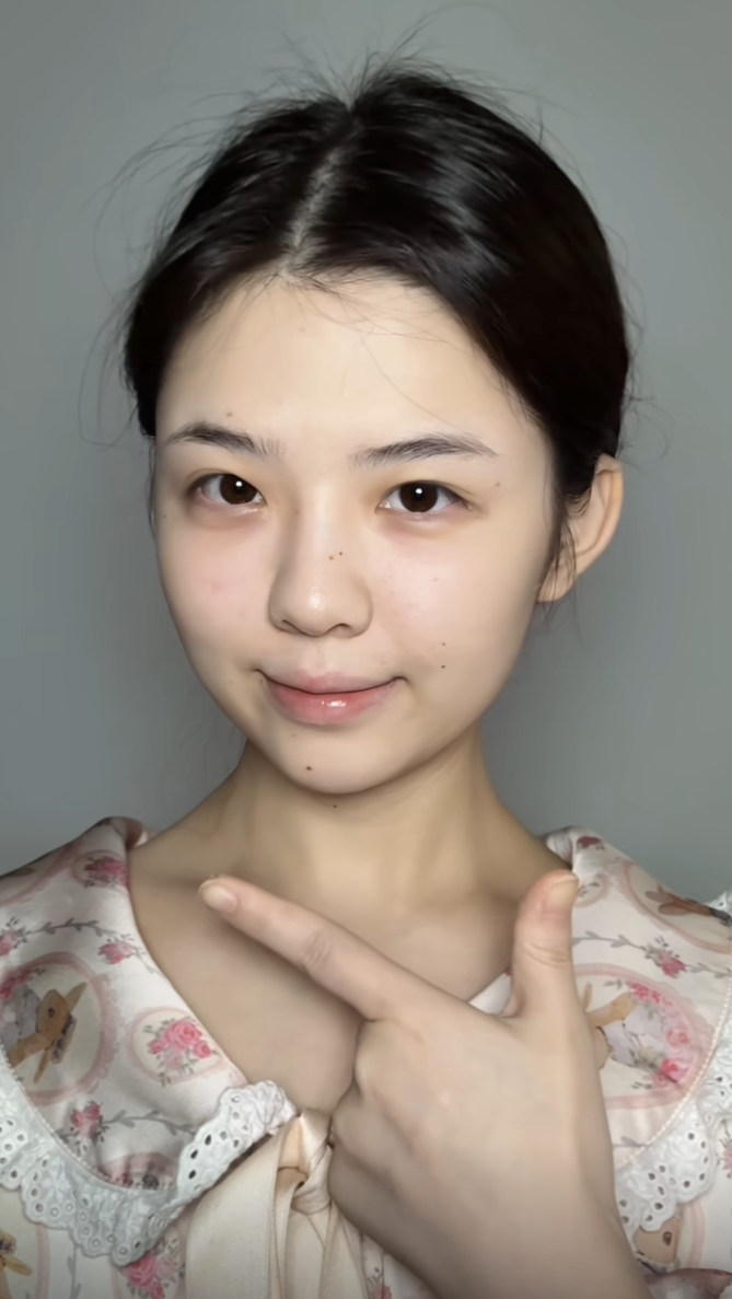 不得不说现在的化妆技术真的好。