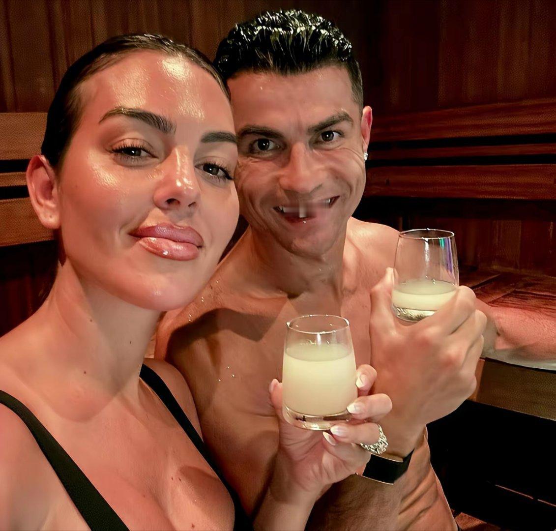 41岁C罗肌肉依旧炸裂！