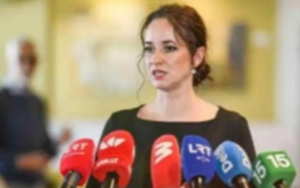 立陶宛彻底急眼了！女总理当众情绪失控，对着中国撂下最狠狠话："我们不会再保持克制