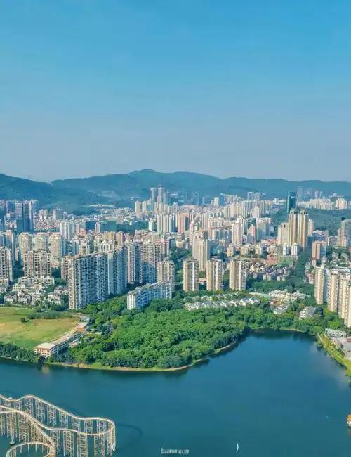 深圳这块地最狠的地方，不是11.31亿元起拍，而是它可能再次证明：楼市最先回暖的