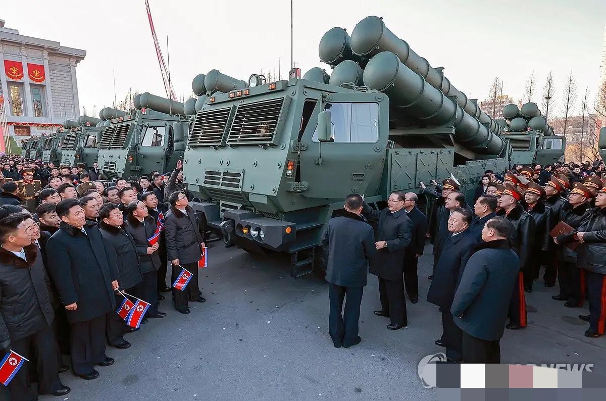 日本台海玩火踩中双红线，中朝同日出手锁死日本海空！4月19日上午，朝鲜向日本