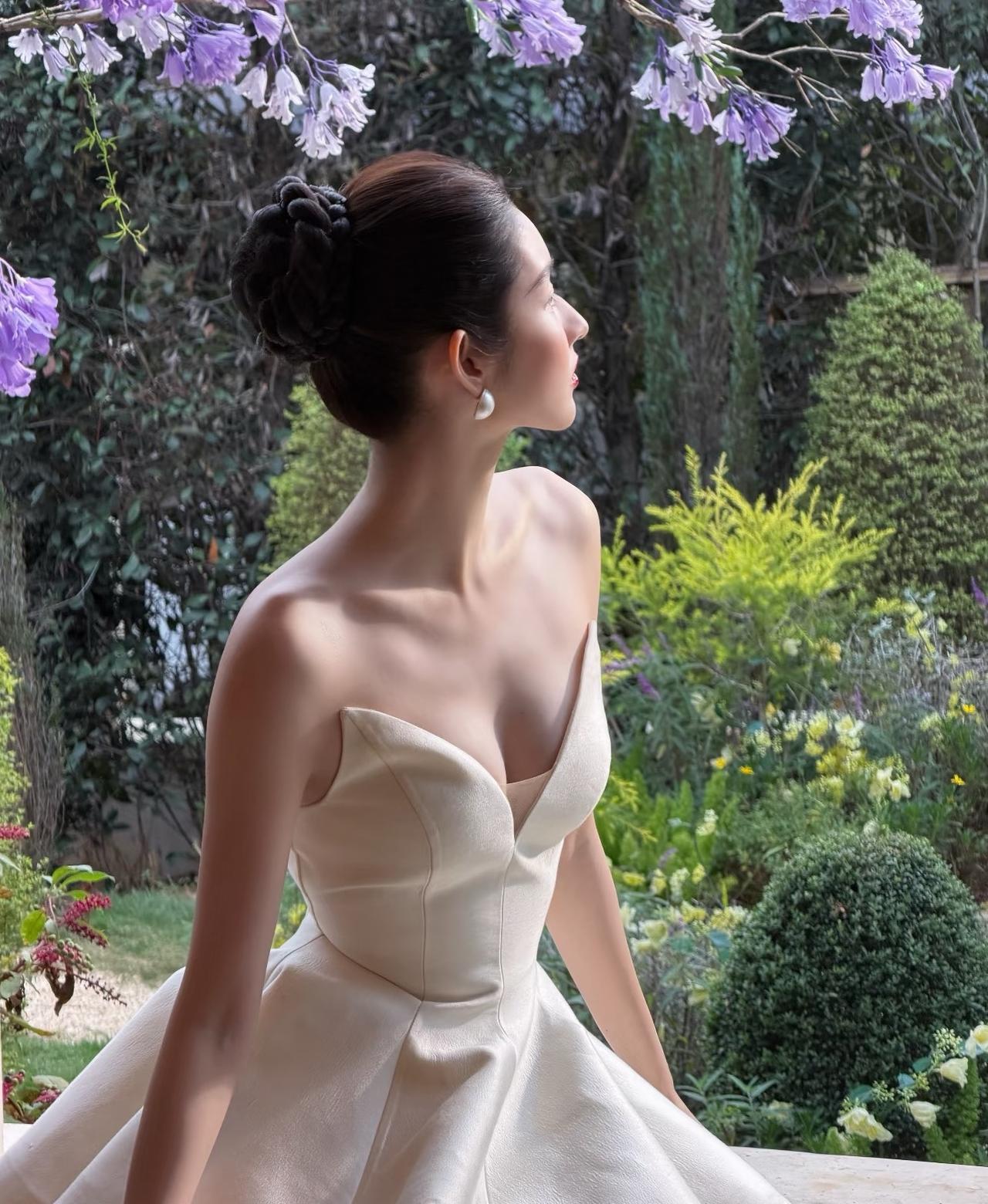 王玉雯好完美的身材。王姐怎么都美，温柔大气，偏偏不温不火，缺个好的经纪公司，