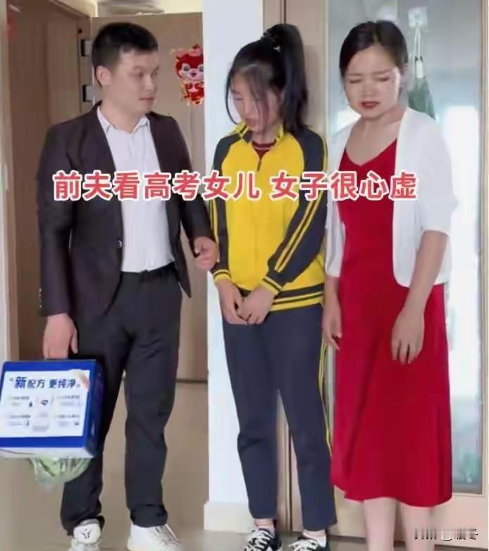 四川绵阳这一幕，看得无数人心里五味杂陈，满心酸楚。一对中年夫妻，只因一时意气用事