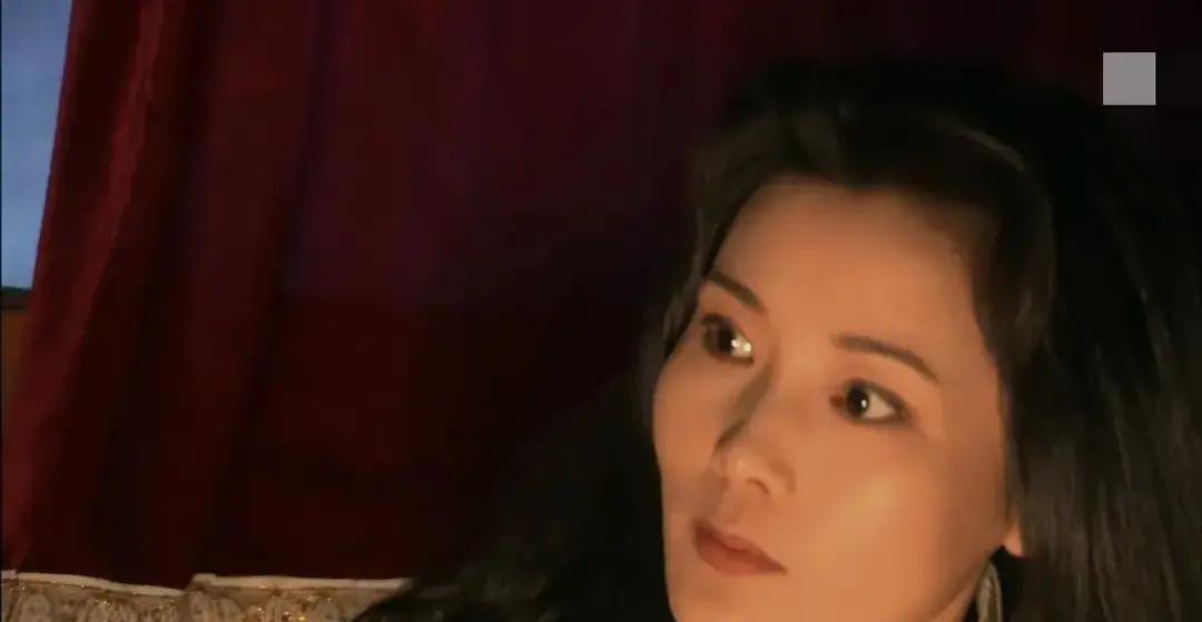 槐花一走，白府的天就塌了一半。但真正能顶住这片天的，从来不是哭得最大声的那个。