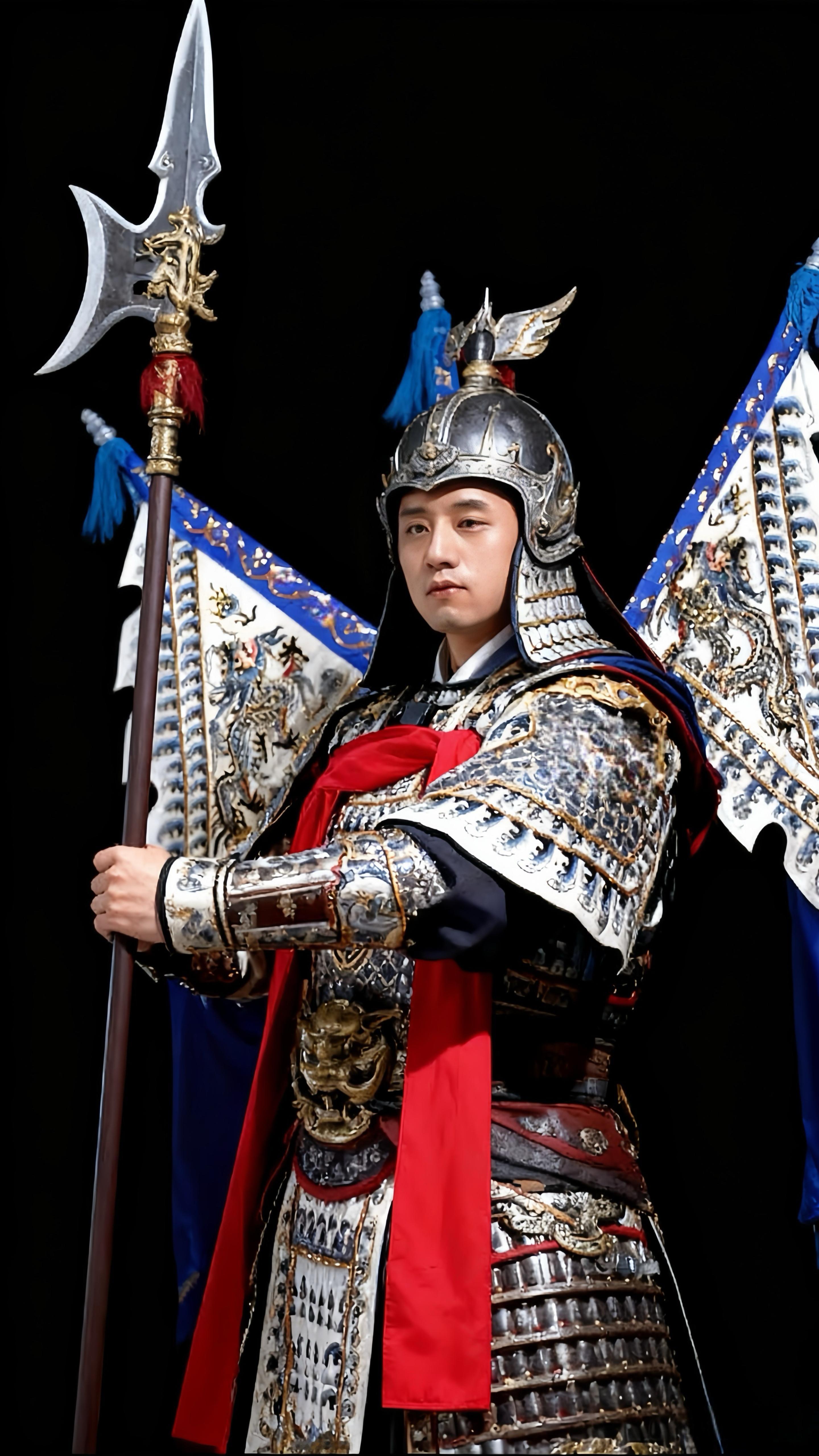 哥哥！给你把扮相补齐了！