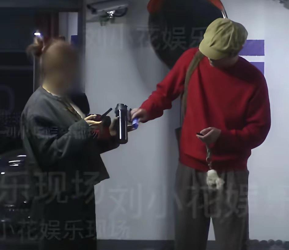 徐开骋本事挺大的！同时和张天爱，古力娜扎两位娱乐圈的顶级大美女谈恋爱就算了，现在