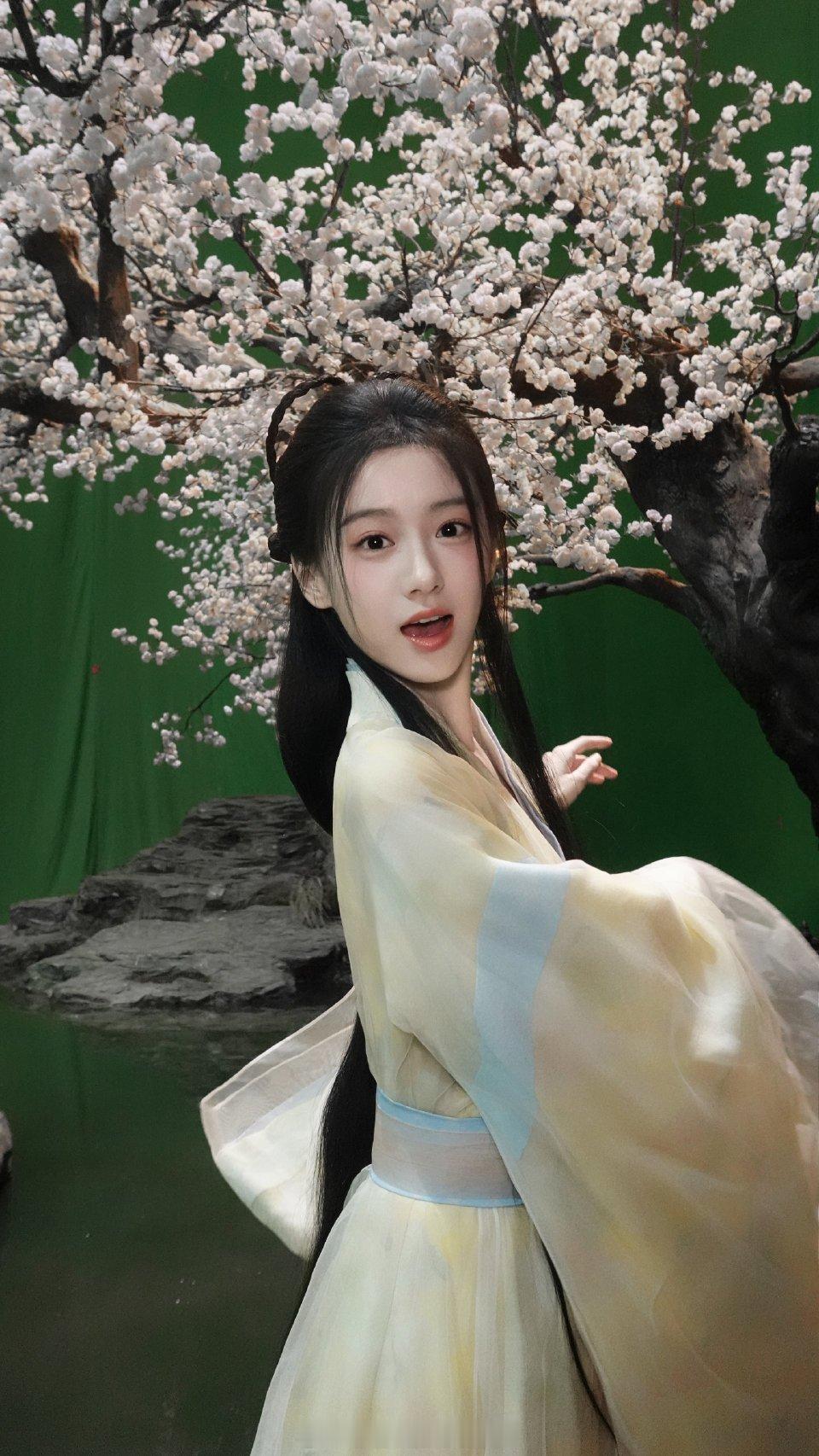 包上恩演技好有灵气，好仙的小女孩