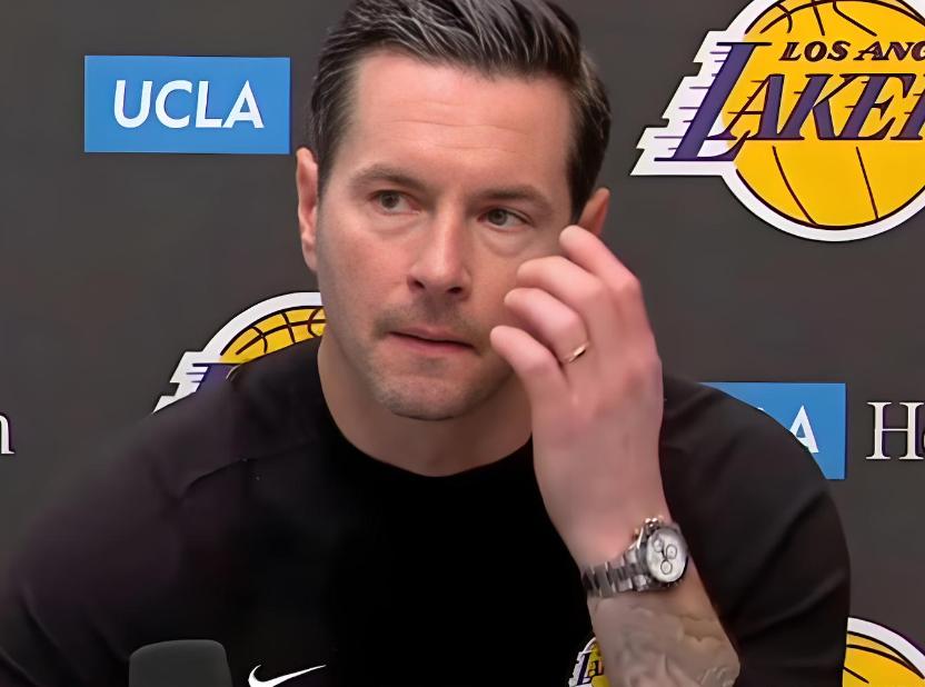 雷迪克你就别犟了，湖人都惨成啥样了，还在那瞎说啥呢！东契奇和里弗斯报销后，湖人