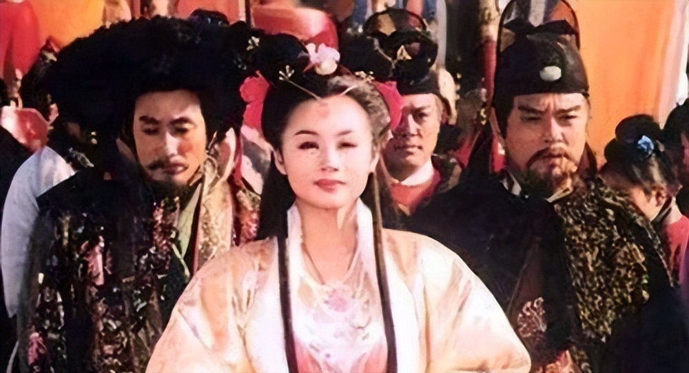 650年，松赞干布因病去世，文成公主被逼迫一起陪葬。唐高宗李治知道这件事情以后，