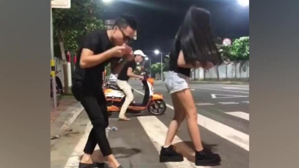个人 深白色 黄国伦的异想世界