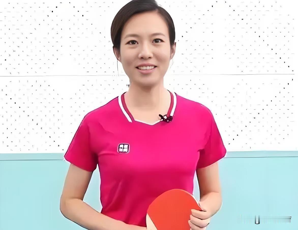 央视黄金档主持人，现在靠90秒即兴说话抢位？《2023主持人大赛》无稿评述环节