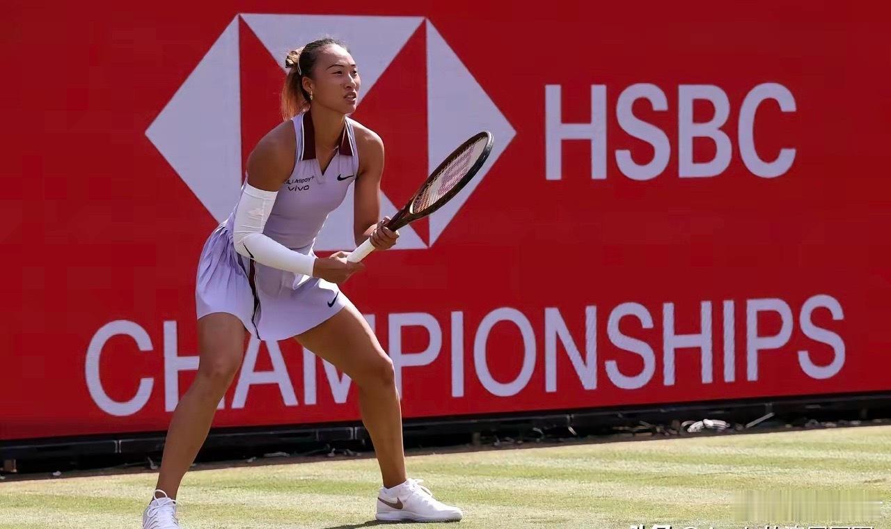 伦敦500赛女单：郑钦文暂列正赛替补第二位2026赛季英国伦敦WTA500草地赛