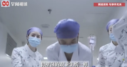 太吓人了！”河南一21岁女孩因无法接受失恋，于是和就朋友一起出来买醉。谁知女子暴