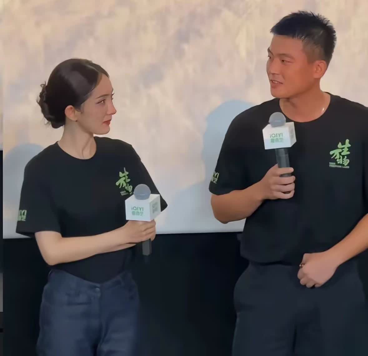 杨幂为什么不敢撩欧豪，不是因为她比欧豪大6岁，也不是因为她生过孩子，而是因为