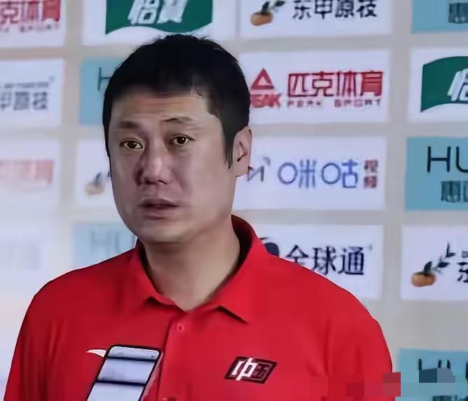中国女排3：2战胜德国队，涌现出以下“五大功臣”：1. 庄宇珊（主攻）赛场