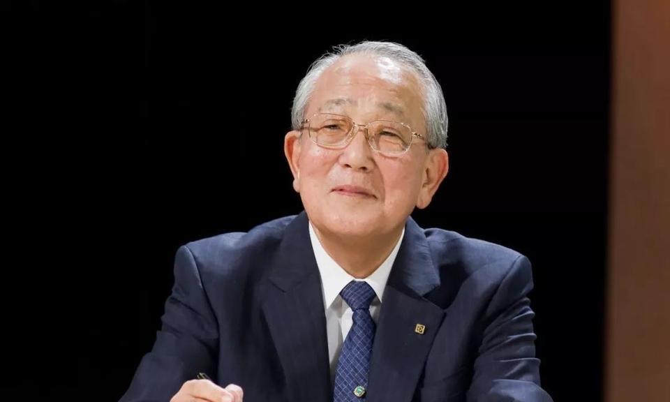 稻盛和夫说：“把一件事做到极致，胜过把一万件事做到平庸。在细分领域建立不可替代性