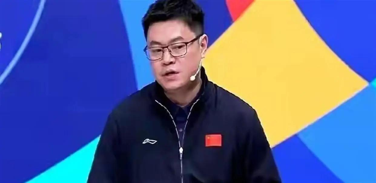 曼昱4-1拿下彭郁涵的时候，侯英超为何不让曼昱去发力，老侯说，听声音就能判