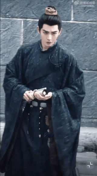 邓为新剧还有束发造型啊权臣味十足😌​​​