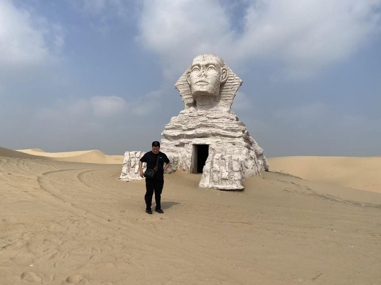 今天有人给我打电话，邀请我吃饭，我没有同意。原因是今年我给她妹妹的儿子报考，我没