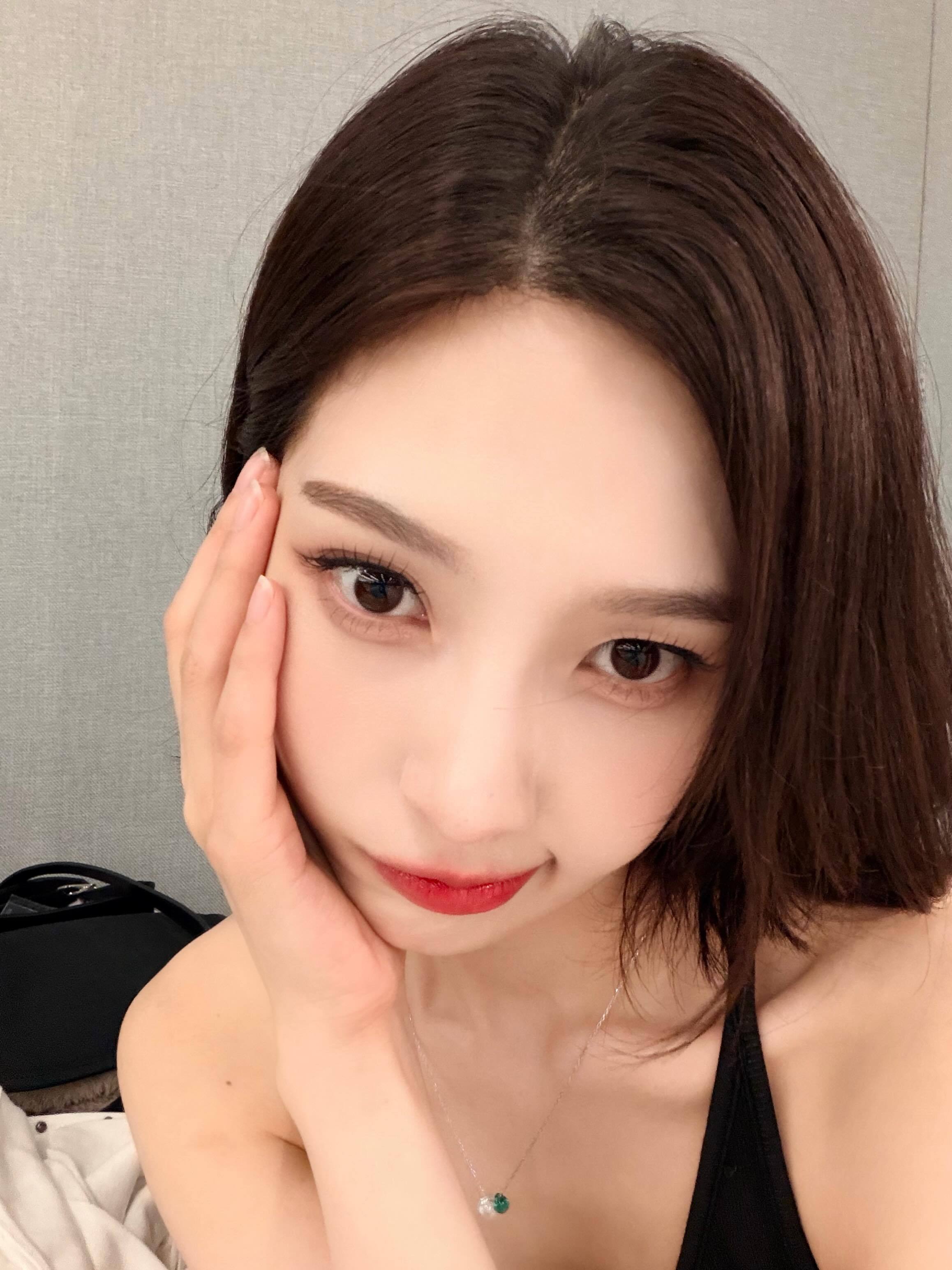 JOY朴秀荣INS更新🖤🐑