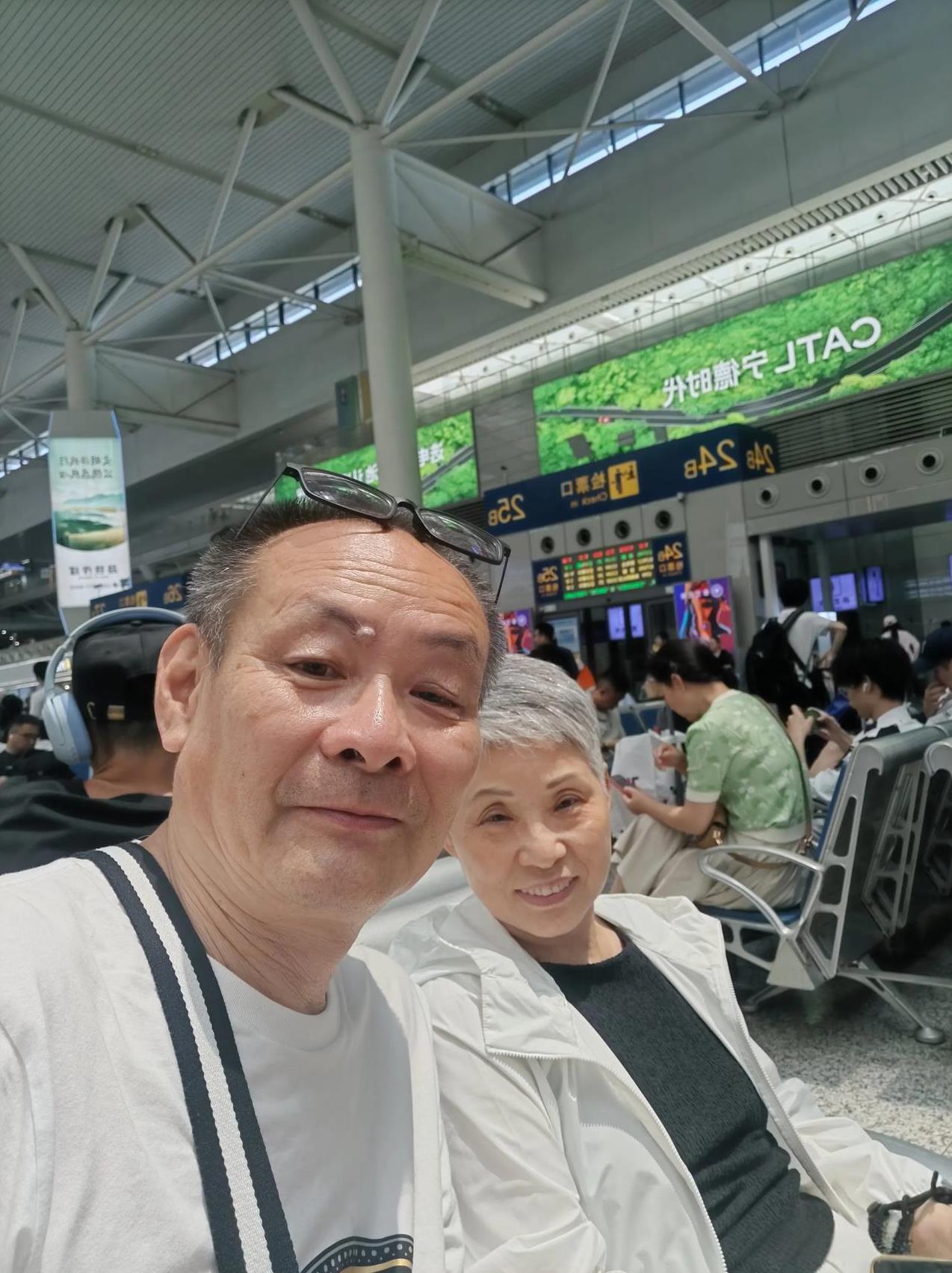 记录我们的退休生活，来个说走就走的旅行…趁尚未入伏，去周边转转…今天天气倒不