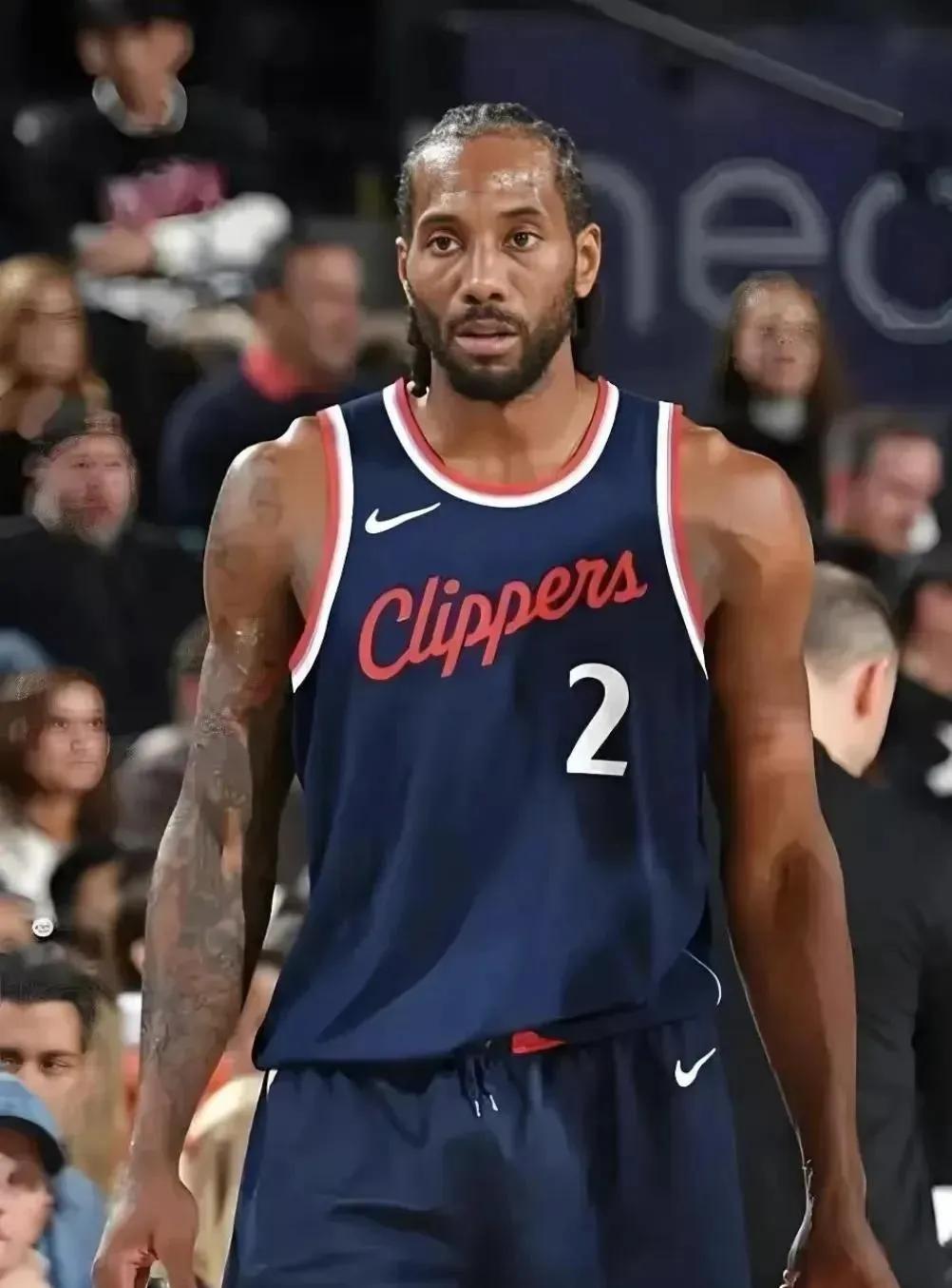 哈登一走，伦纳德就爆发？这剧情太扎心！哈登被送走第四天，球队总裁弗兰克终于