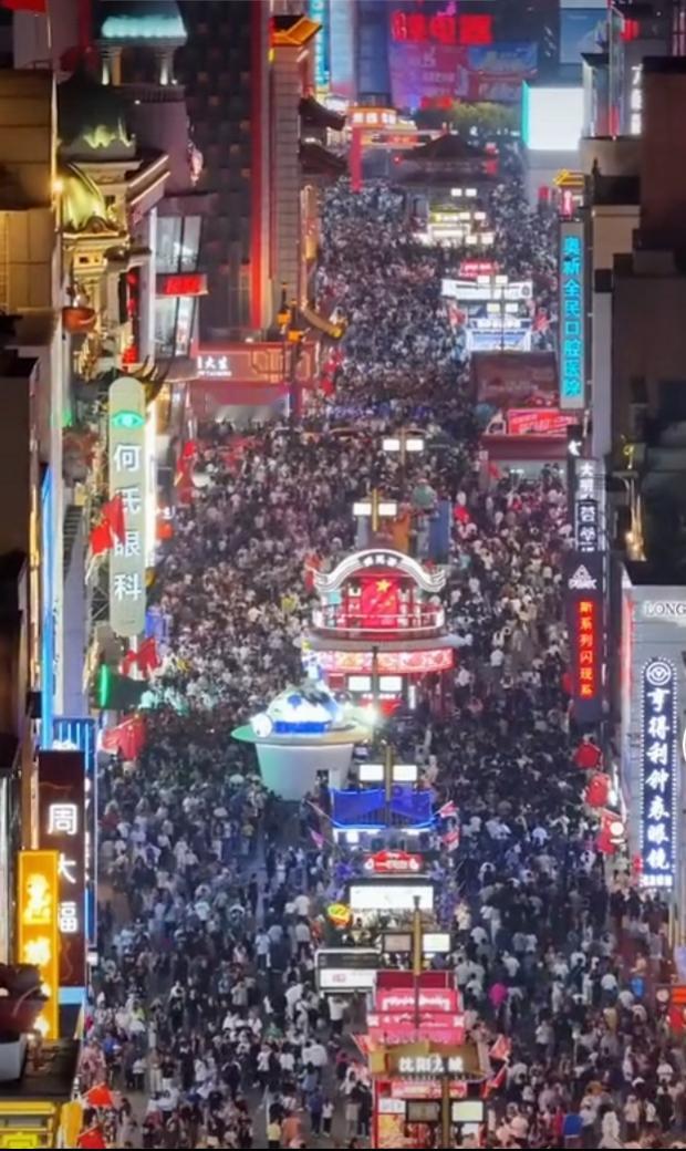 这个国庆，沈阳彻底火出圈了！在线预订2025年十一旅游产品，沈阳全省排第一、