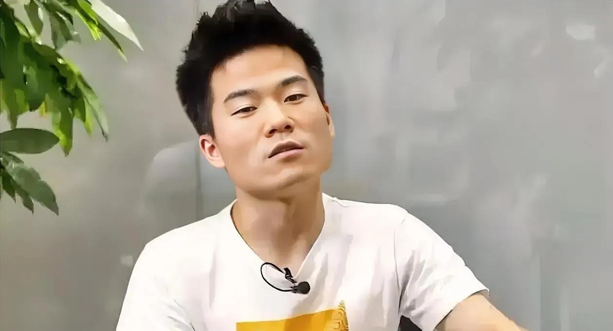努力的意义是什么？董宇辉说：“努力不是为了证明自己多优秀，而是在意外和不可控的因