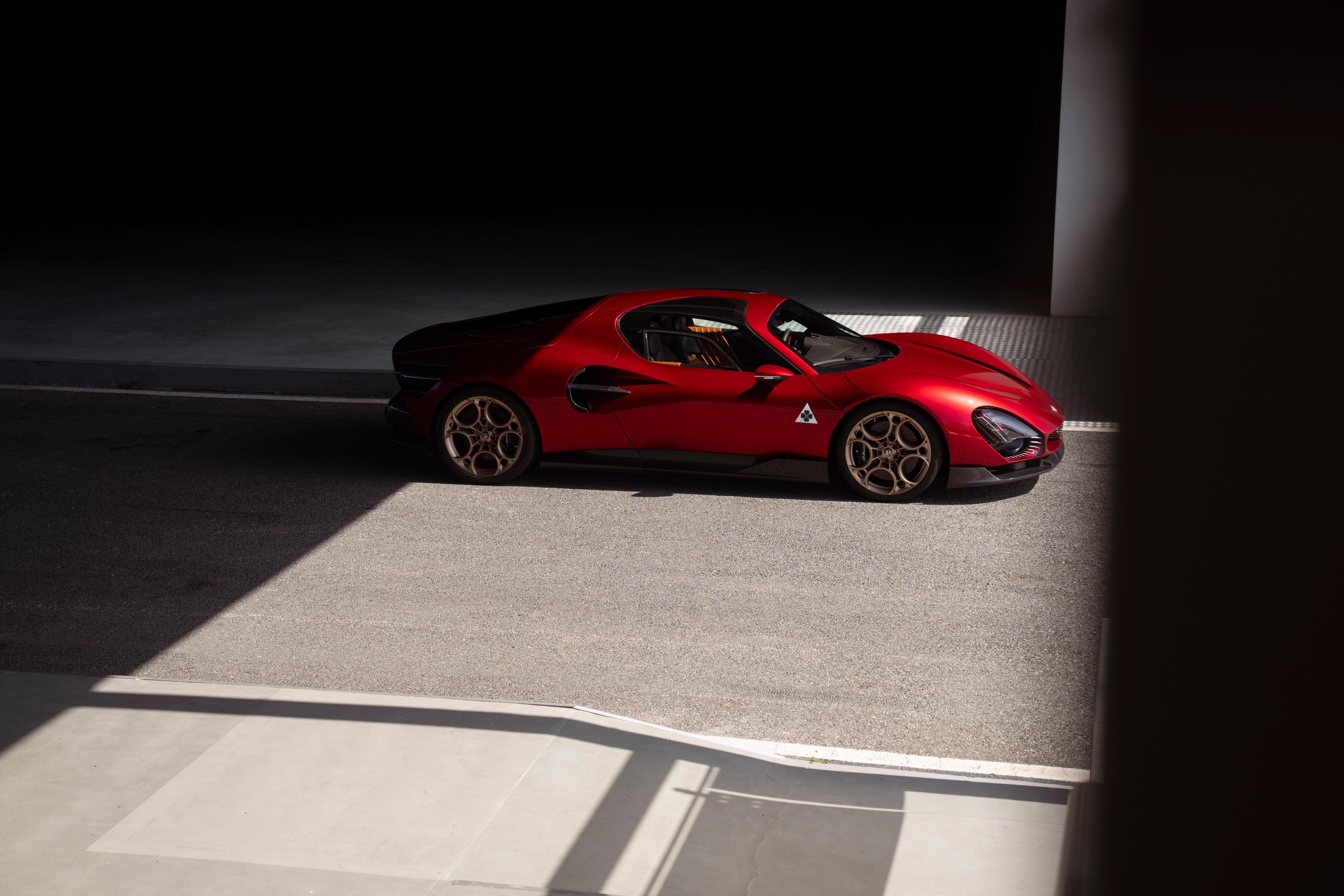 AlfaRomeo33Stradale阿尔法·罗密欧这个设计是不是绝美？