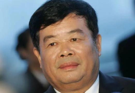 2002年，福清市政府找到曹德旺借7075万，并用市里的三个收费站五年的经营权来