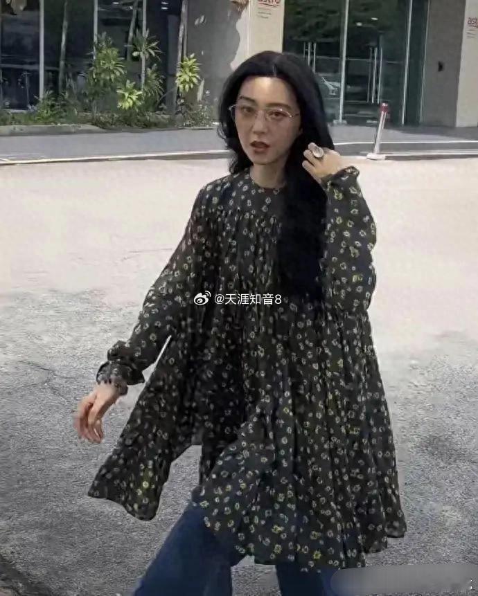 老了，真的很显老了，曾经的一代女神