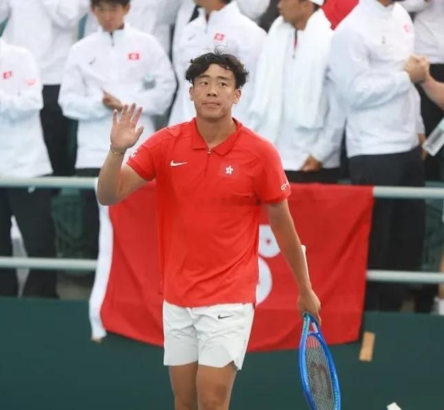 陈奕迅女儿首次承认恋情，她和香港网球一哥黄泽林，在恋爱中！她的性格很好啊，大大方