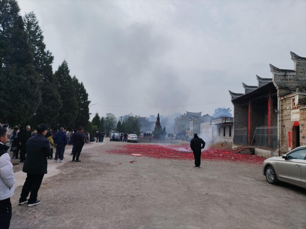 在农村，如果没有生儿子，还是不要回家过年了！我把我们今天大年初一过年的几件事说一