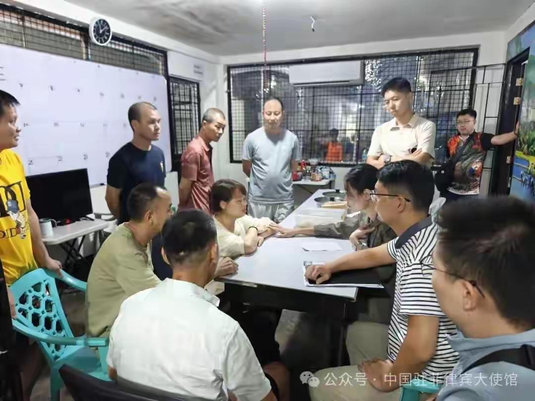 我就说根本不用担心这事，菲律宾不是很快就释放了64名中国公民？中国驻菲律宾大使馆