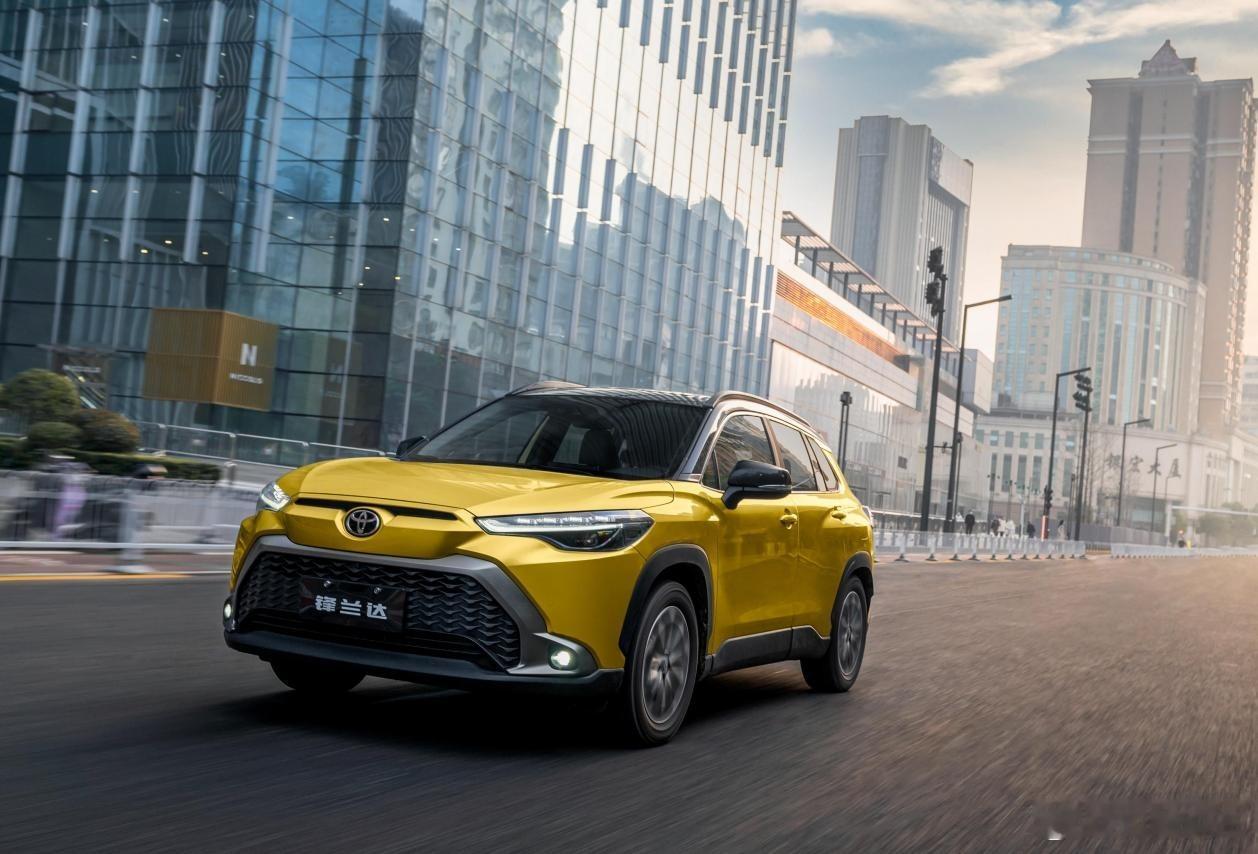 丰田也“开卷”？锋兰达直降入8万区间，合资SUV防线崩了一向以“价格坚挺”著称的