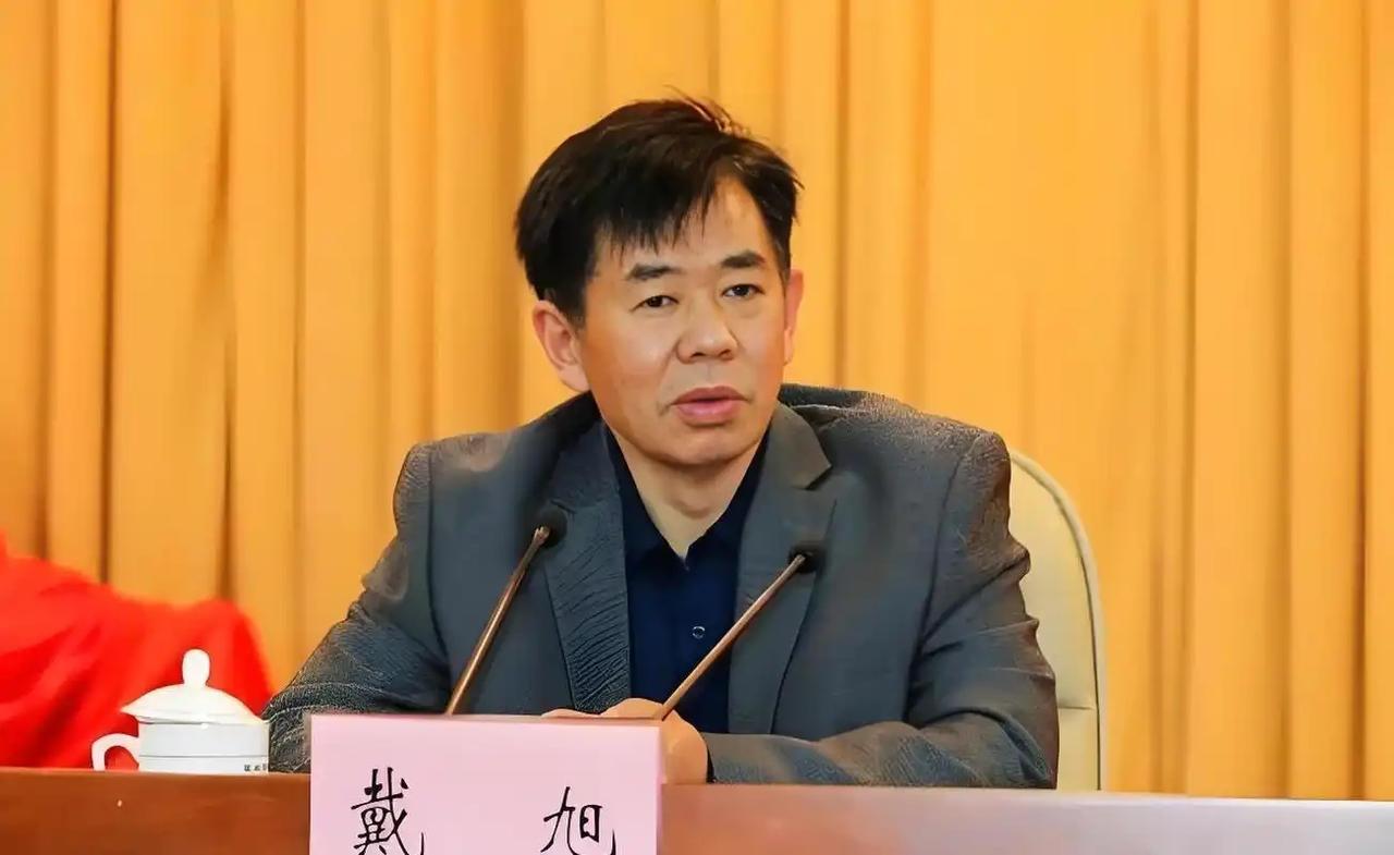 戴旭有段话一针见血：从晚清到如今，很多中国人遇事总爱先争个理字，非要把自己塑造成
