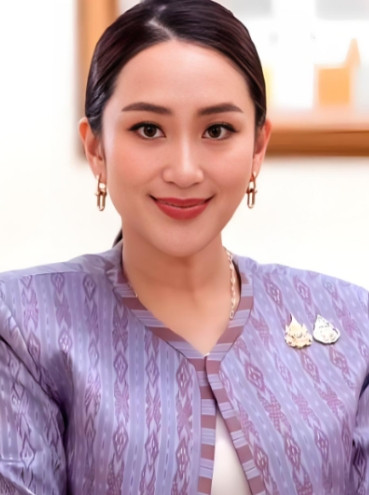 洪森和佩通坦的事情其实还没结束呢，目前来看，佩通坦完全占据了上风。佩通坦可能会借