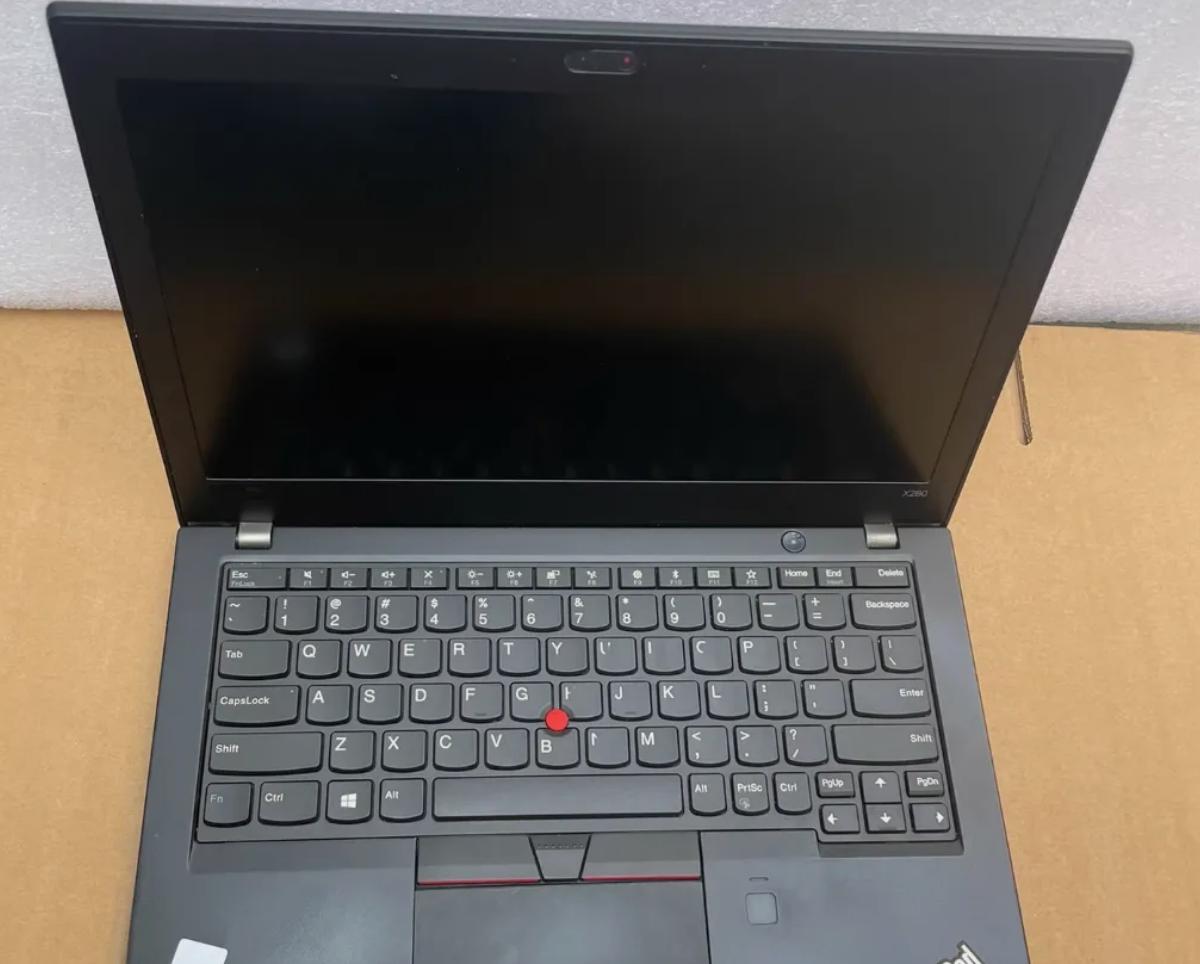 当年售价1.1万元的联想ThinkPadX280在某鱼大量流出，目前二手价仅5