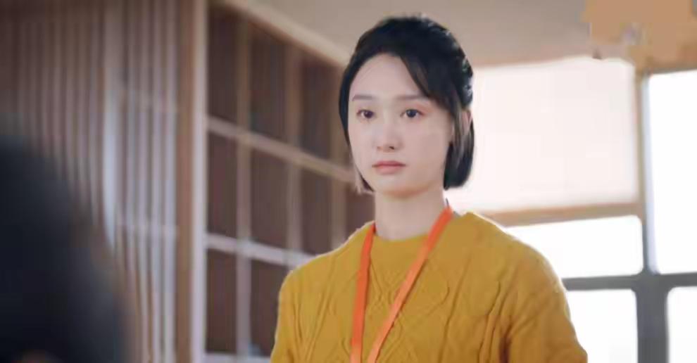 沈晶的遭遇就是一场鲜活的职场课！《不期而遇的生活》虽然有些情节略显