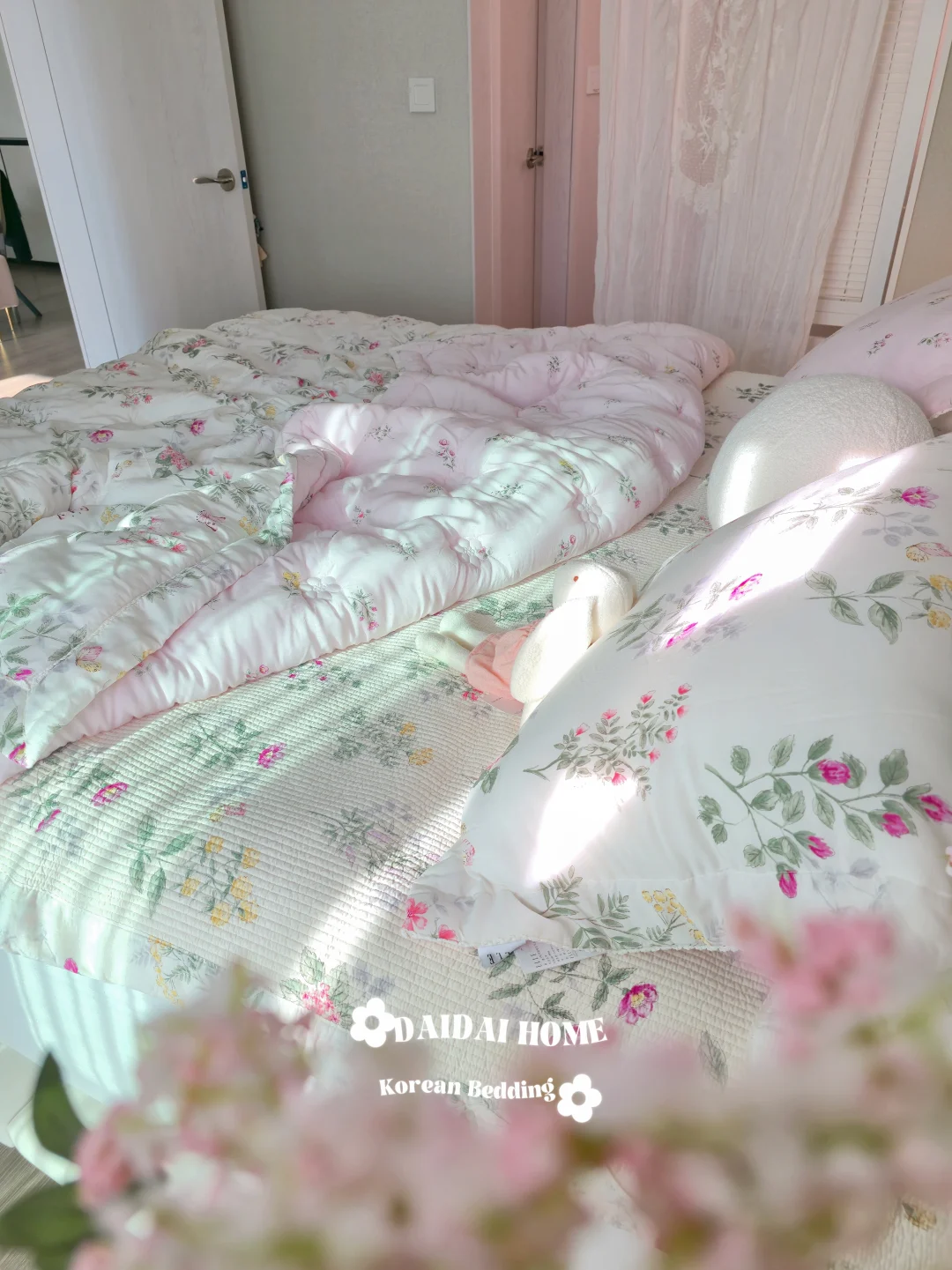 换了新床品的小卧室🌸满足粉嫩少女心氛围