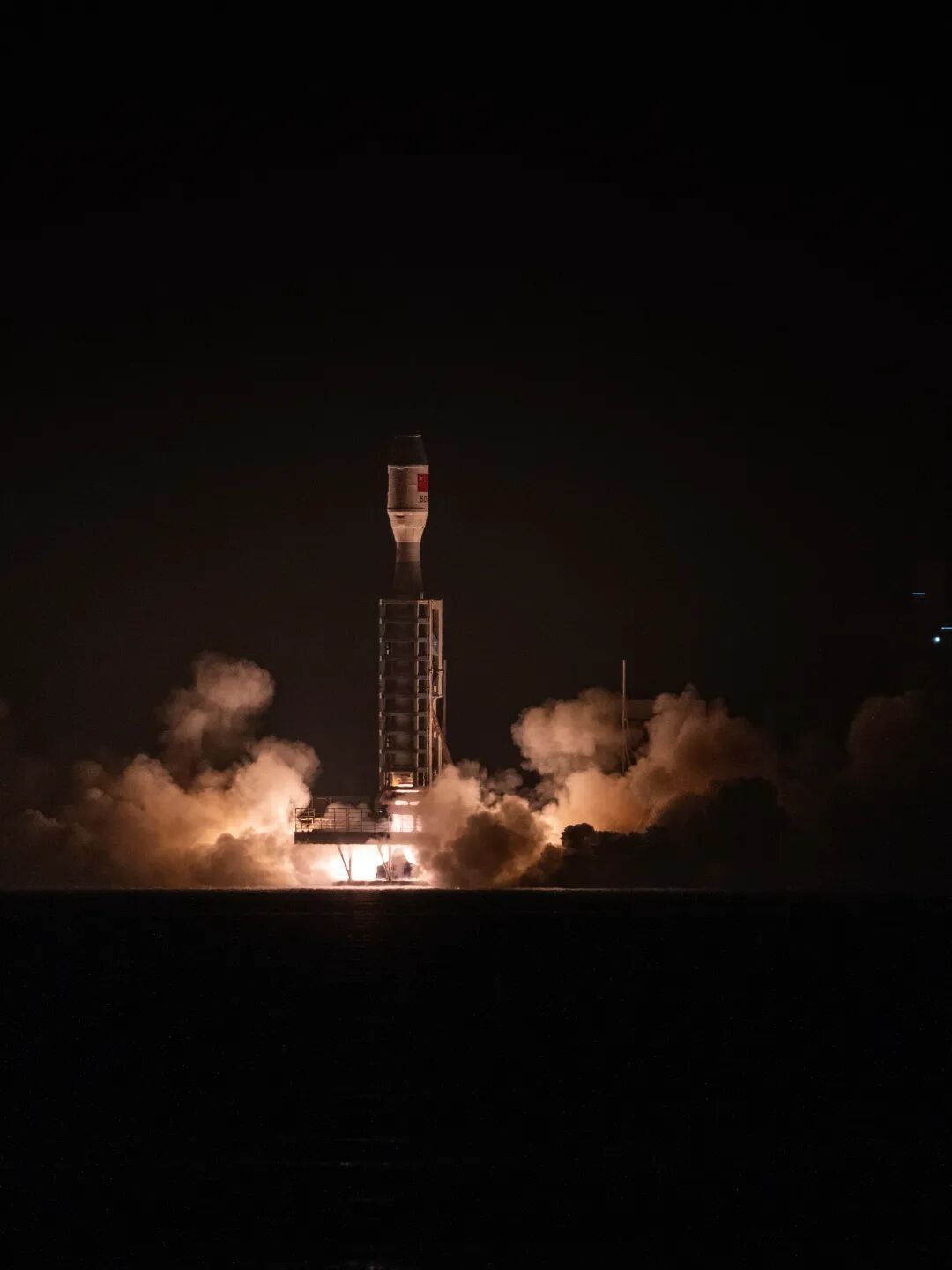 【我国航天成功发射微厘空间02组卫星】北京时间3月23日23时48分，我国在东