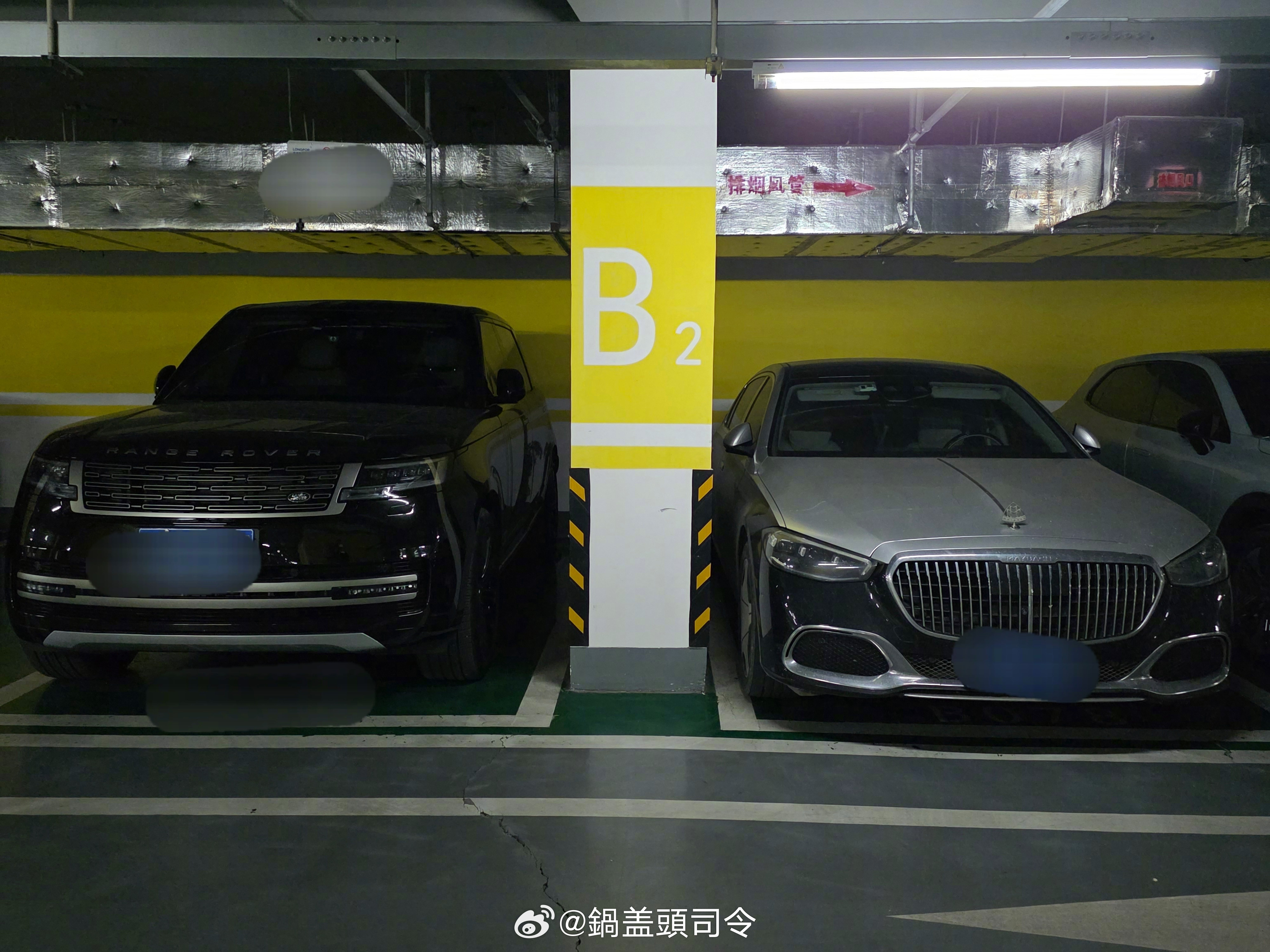 这两个车你怎么选？轿车还是SUV？揽胜还是迈巴赫？​​​