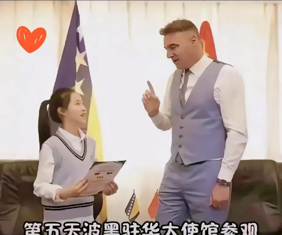 这两天刷到张雪峰女儿张姩菡的画面，真的狠狠戳中我，彻底刷新了我对孩子教育的认知。