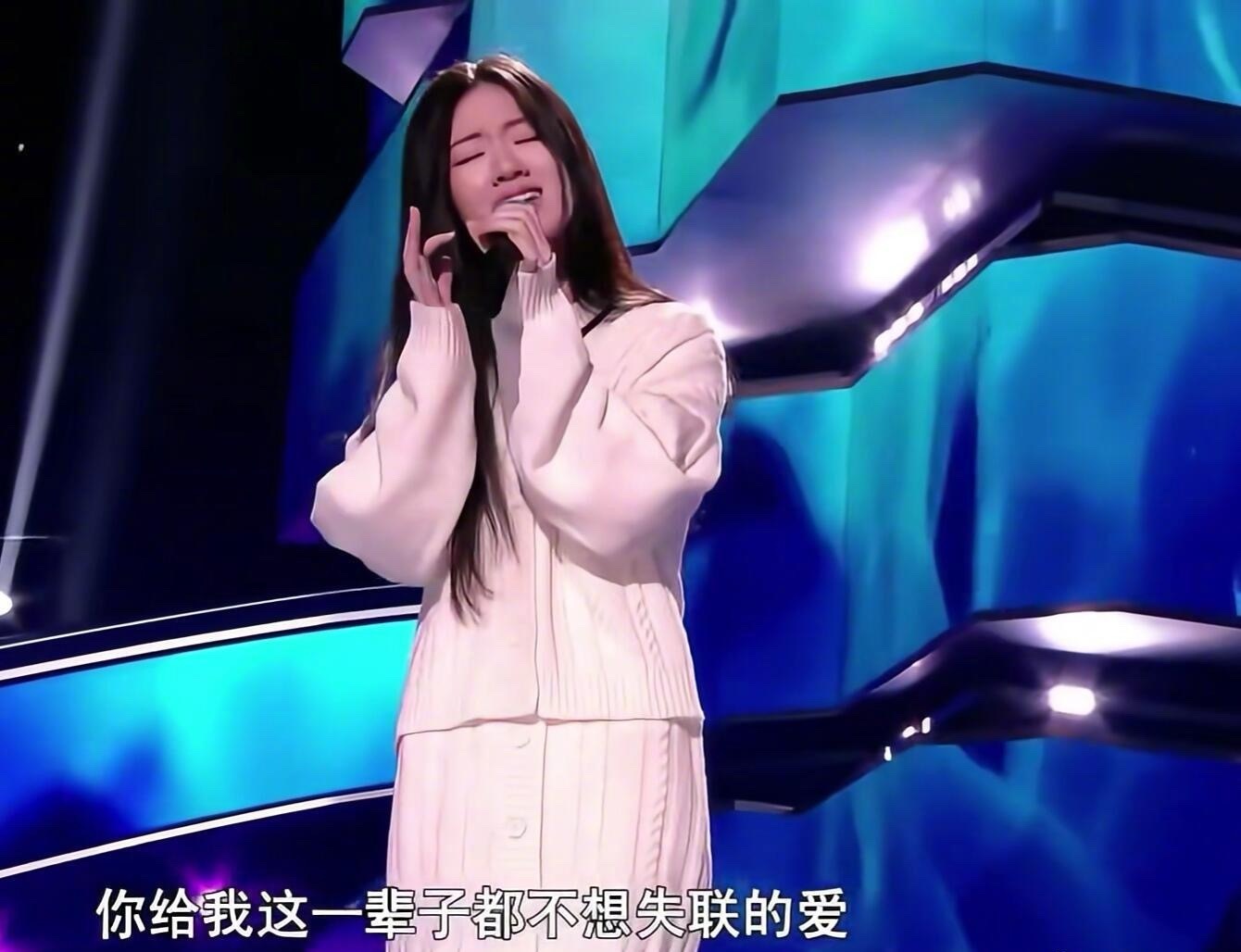 终于知道单依纯唱歌的时候，掐的这个ok啥意思了！！！​​​
