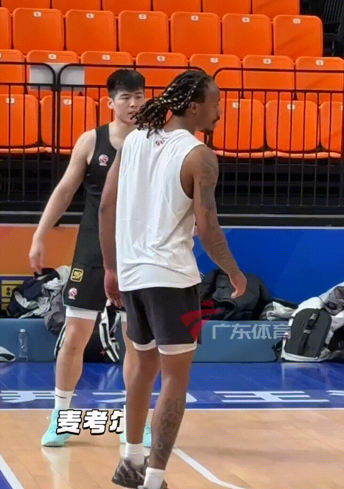 广东宏远四外援终于凑齐，崔永熙也即将在主场复出，恕我直言，广东队这要是再打不过上