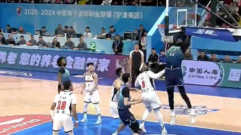 CBA爆冷！徐杰伤退广东惨败宁波 萨姆纳24+7成关键先生