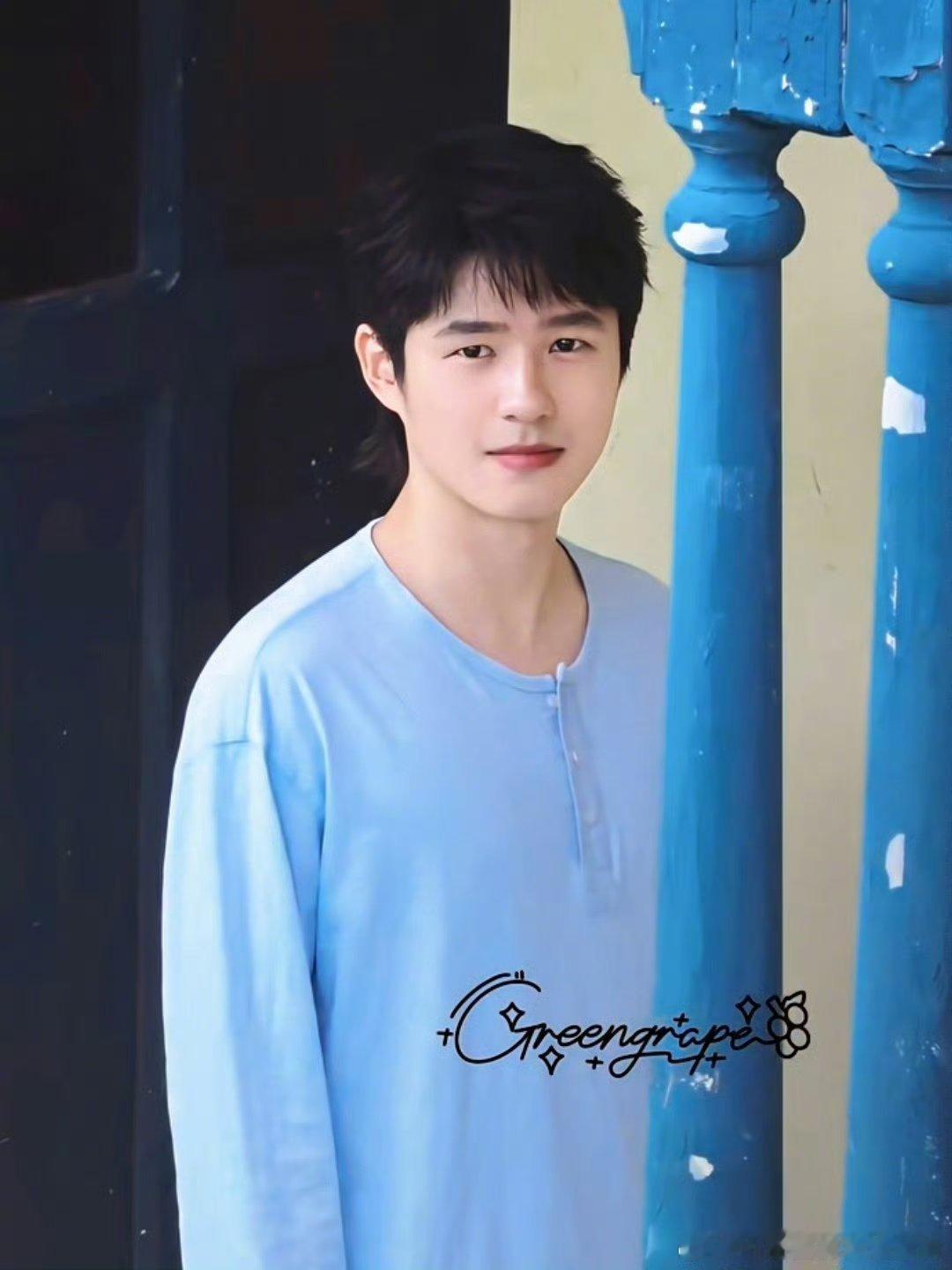 刘昊然李兰迪《海岛舒服日志》路透有，来看两人同框CP感[抱抱][抱抱][抱抱]