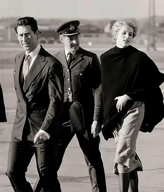 戴安娜这气质和气场，完美将查尔斯衬成了“保镖”难怪，查尔斯会嫉妒戴安娜的人气，