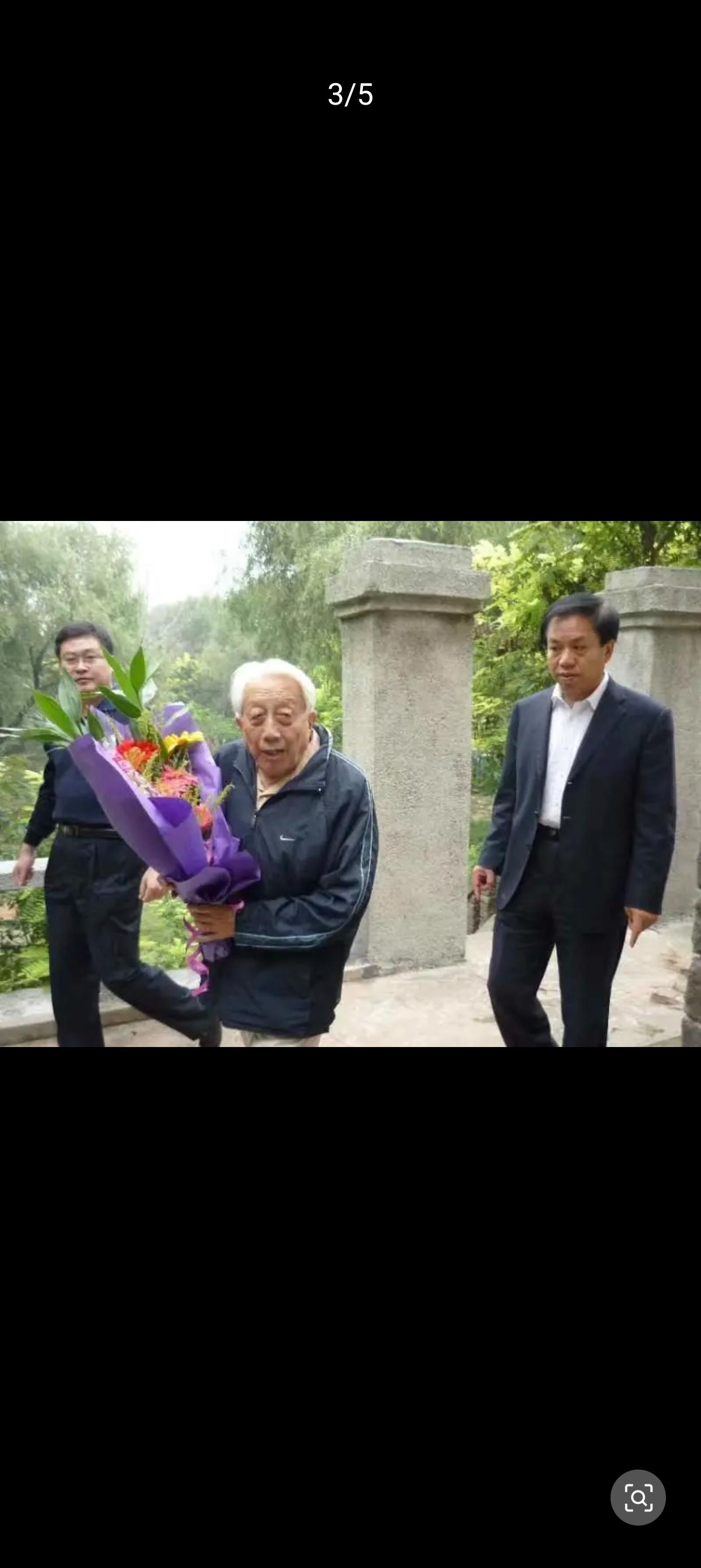 何郝炬回忆景晓村书记何在回忆录《霜天晓月》中提及景晓村，二人在渤海区根